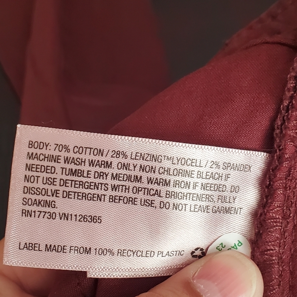 Universal Thread burgundy skinny utility jeans Size 2 - Picture 9 of 11
